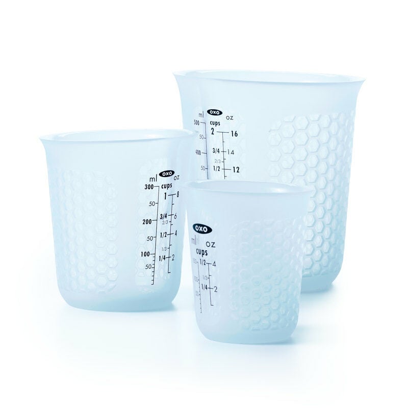 3-piece-squeeze-and-pour-silicone-measuring-cup-set-m7 11172700_measuring_set_2.jpg
