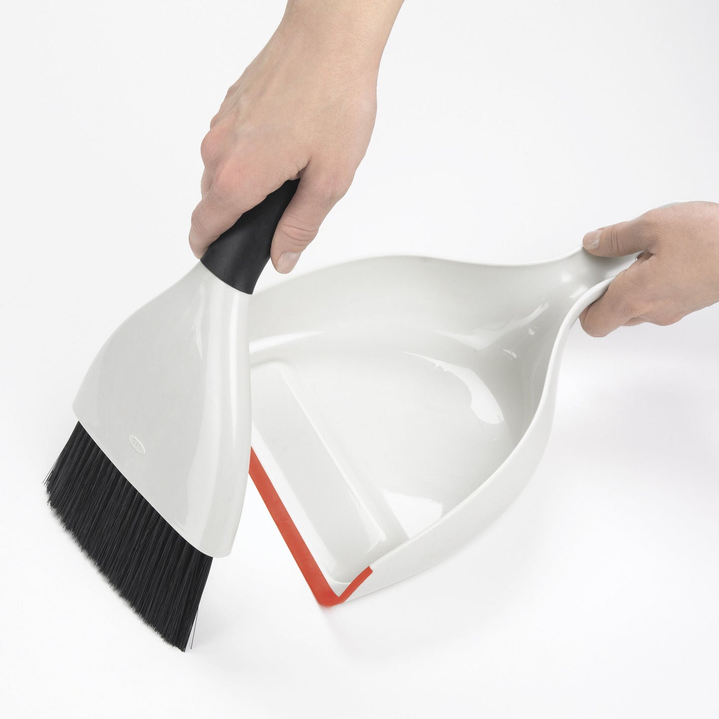 dustpan-and-brush-set-j6 1334480_2_dustpan_brush_set.jpg