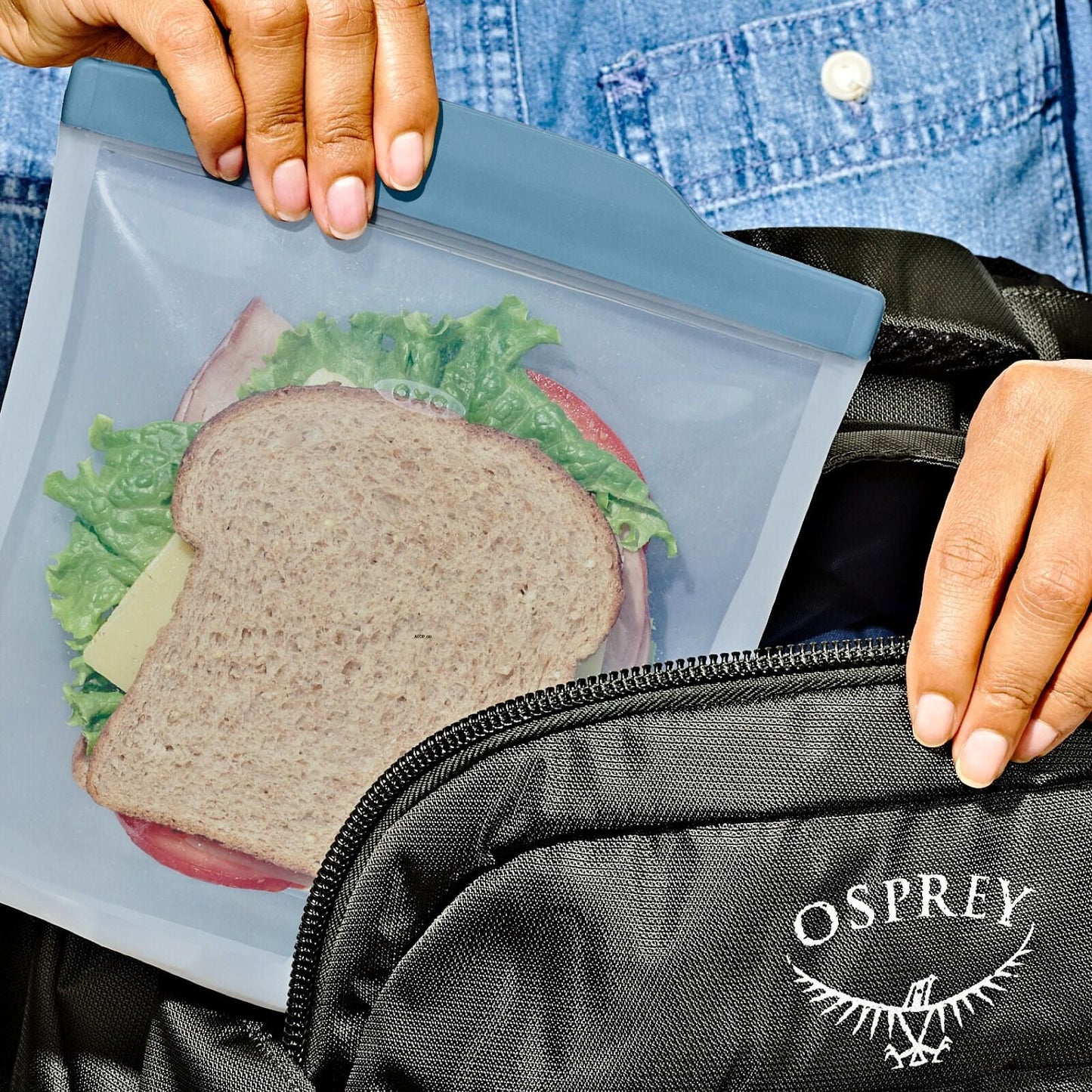 silicone-reusable-bag-sandwich-28-oz-ocean-blue-r5 9114700_26.jpg