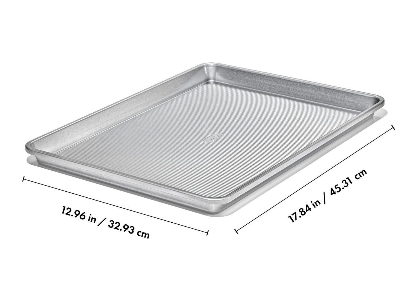 non-stick-pro-clear-coated-half-sheet-pan-l0 gg_11435300_half-sheet-pan_apdp_01_dim.jpeg