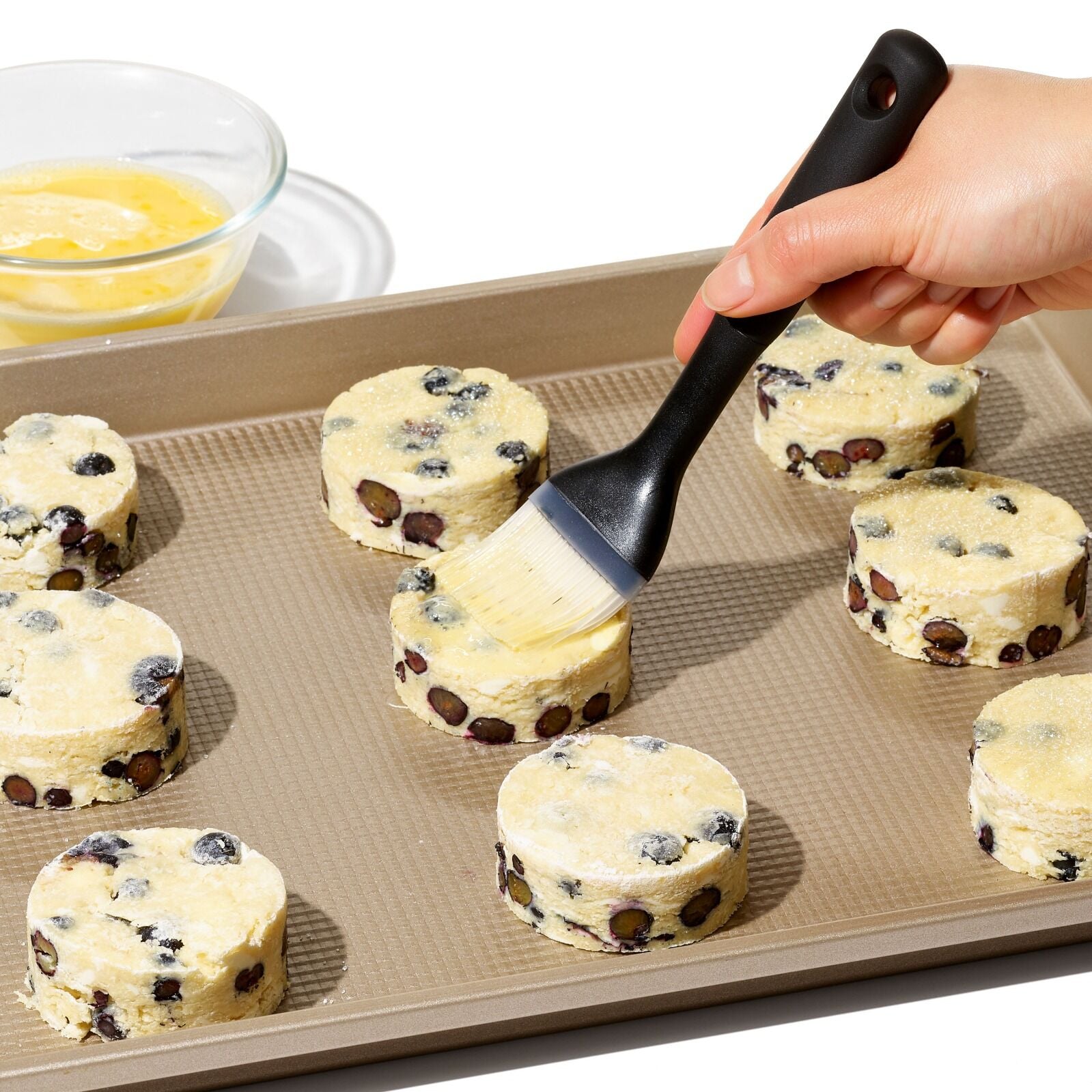 oxo-good-grips-silicone-pastry-brush-o2 1071062v1_detailed_product_view_5.jpeg