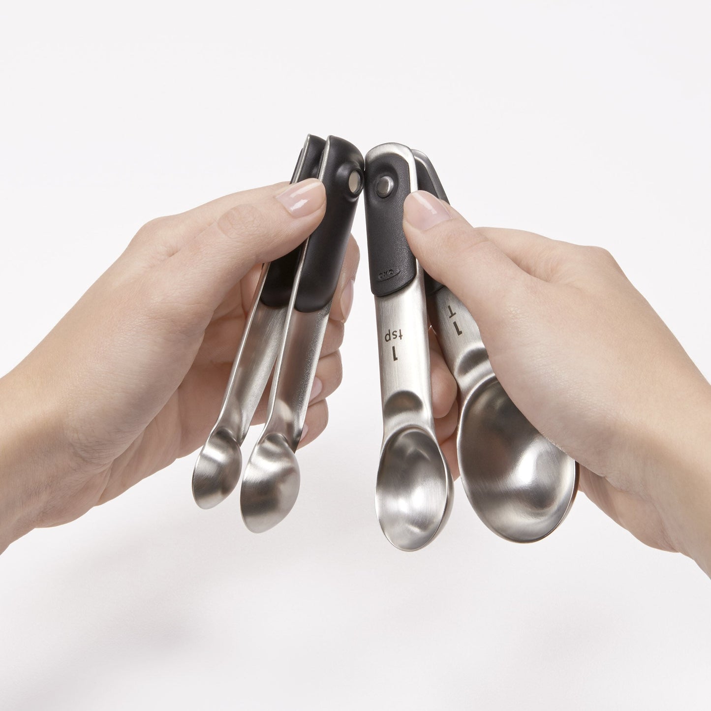 stainless-steel-measuring-spoons-v2 11132100_4_oxogoodgrips_stainlesssteelmeasuringspoons.jpg