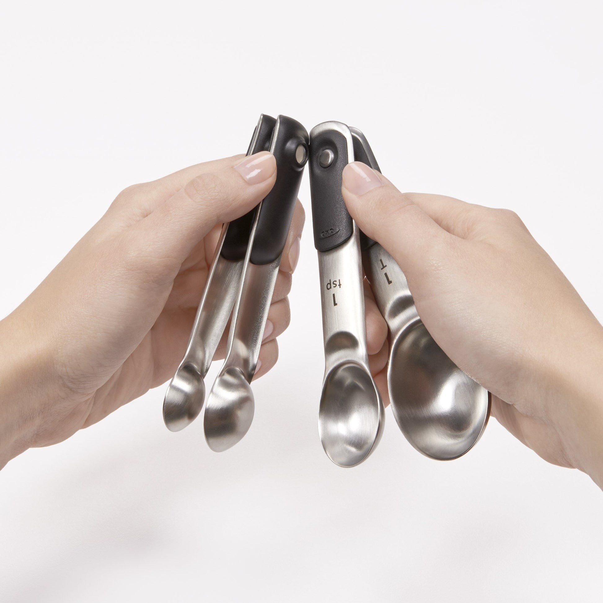 stainless-steel-measuring-spoons-v2 11132100_4_oxogoodgrips_stainlesssteelmeasuringspoons.jpg