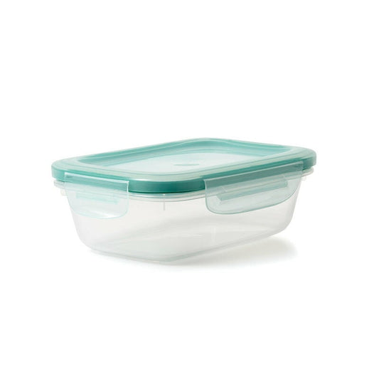 oxo-good-grips-3-cup-smart-seal-plastic-container-q3 11175300snap3cup.jpg