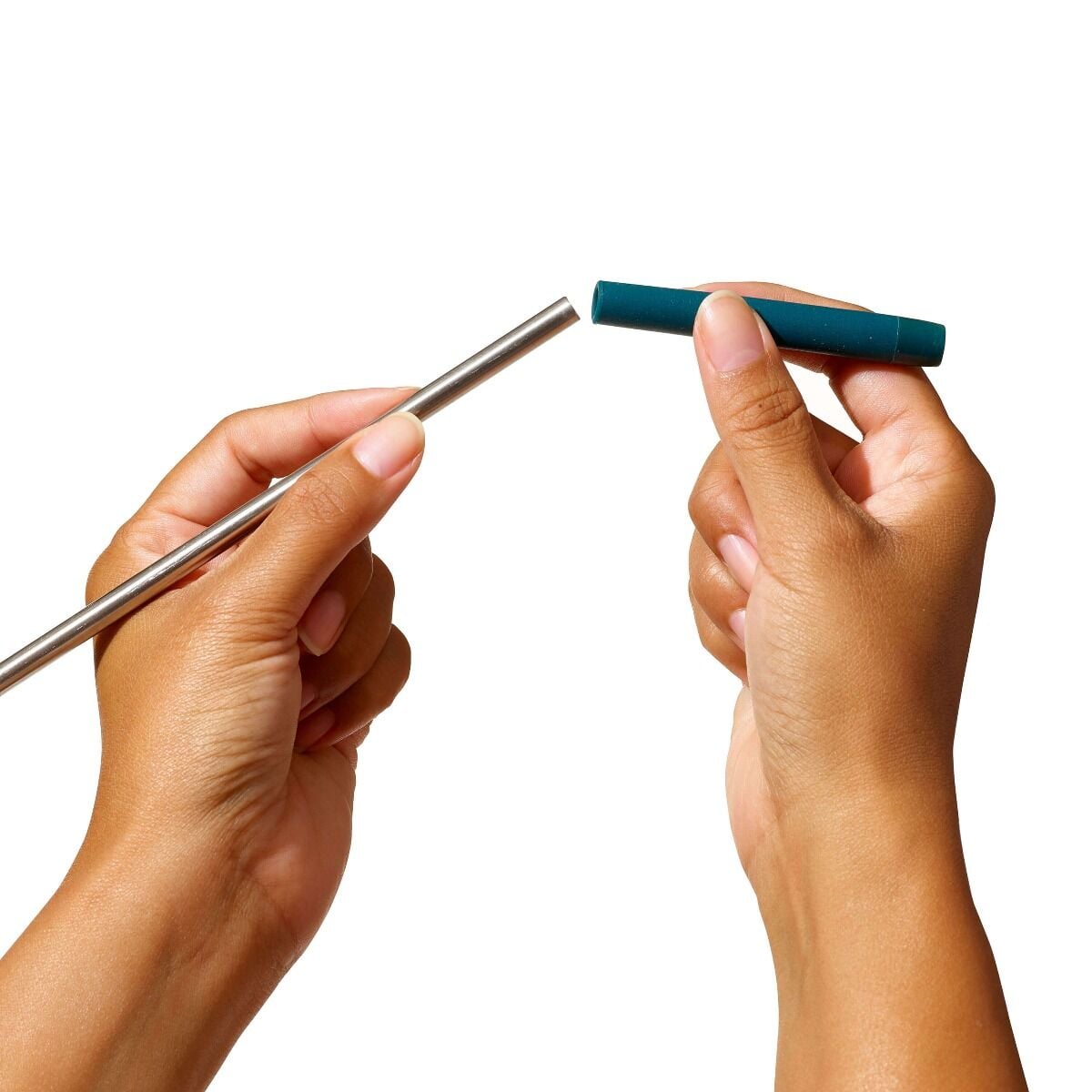 4-piece-reusable-straw-and-brush-set-with-case-w7 11300200_4b_1_.jpg