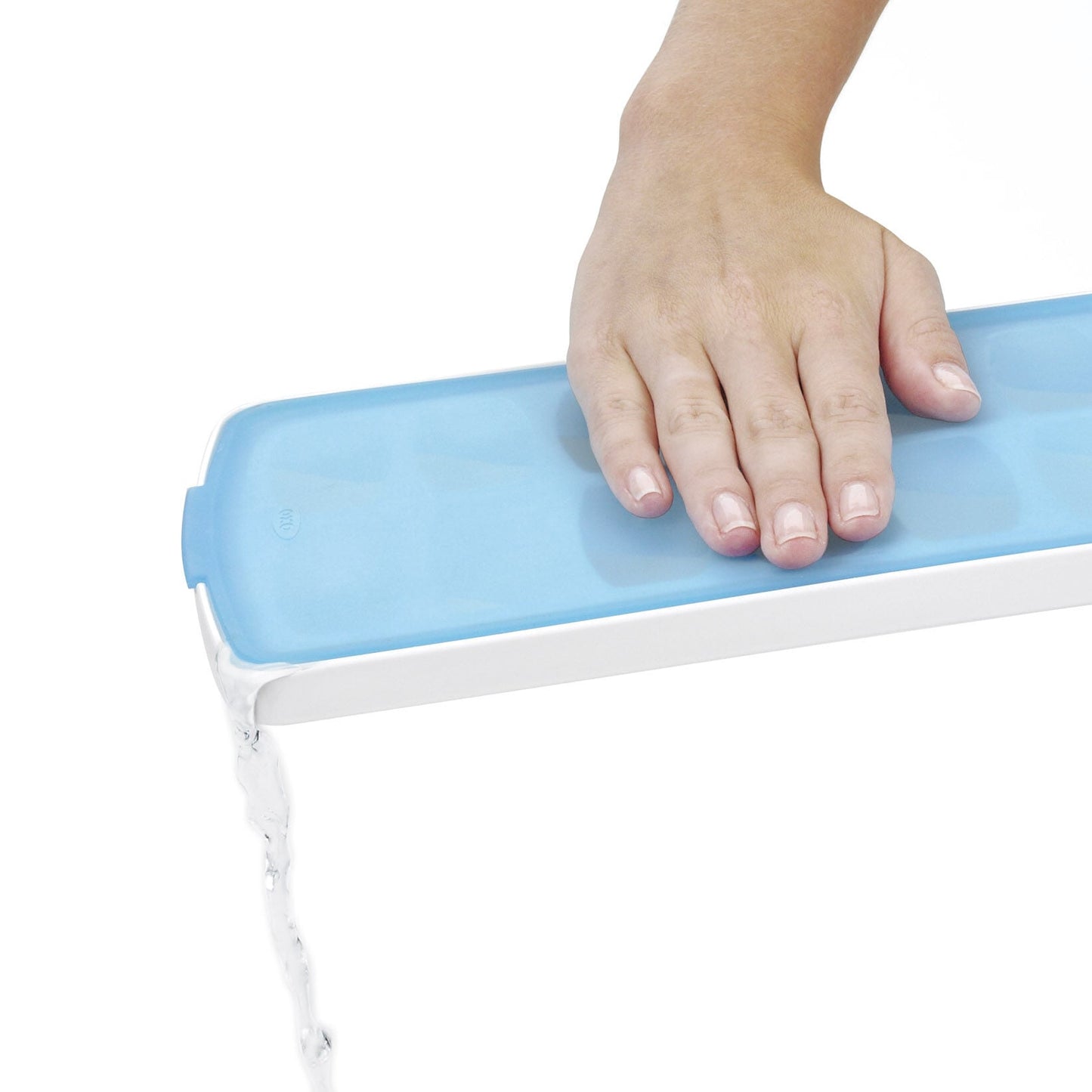 no-spill-ice-cube-tray-j6 1132080_2_no-spill_ice_cube_tray.jpg