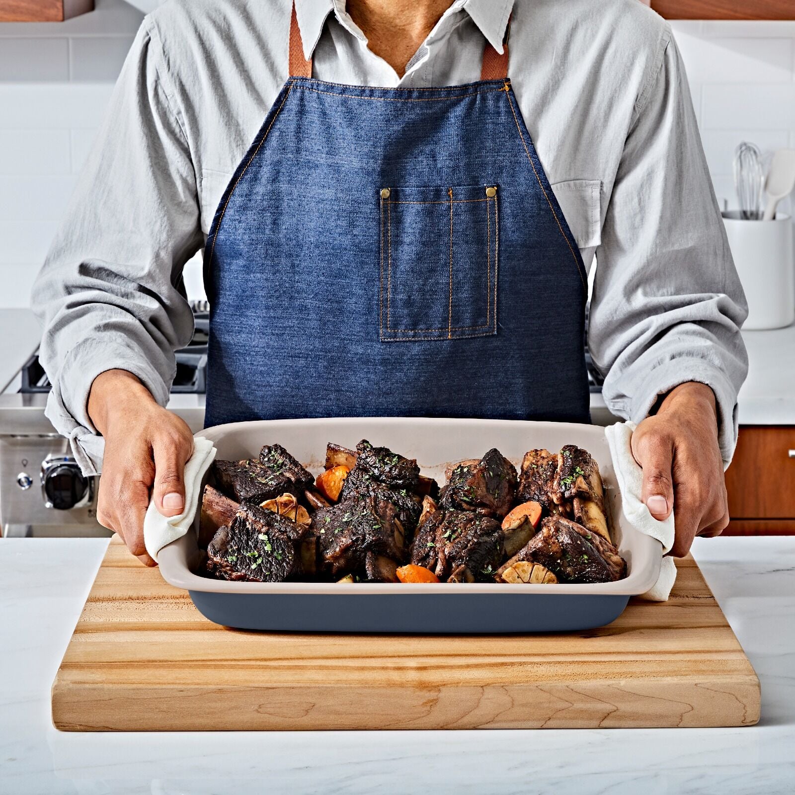 2-qt-square-stoneware-baking-dish-p9 11428700_32.jpg