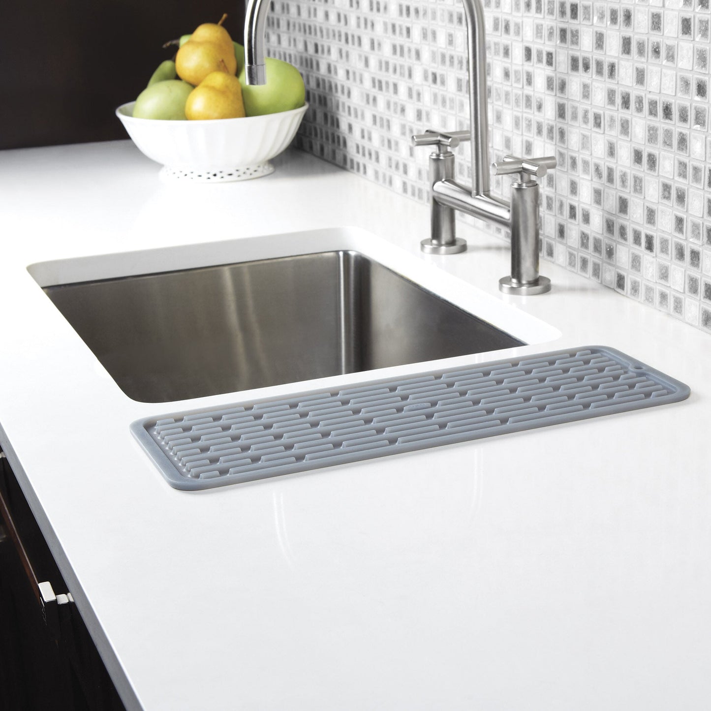 silicone-wine-glass-drying-mat-f5 1372100_4_silicone_wine_glass_drying_mat.jpg