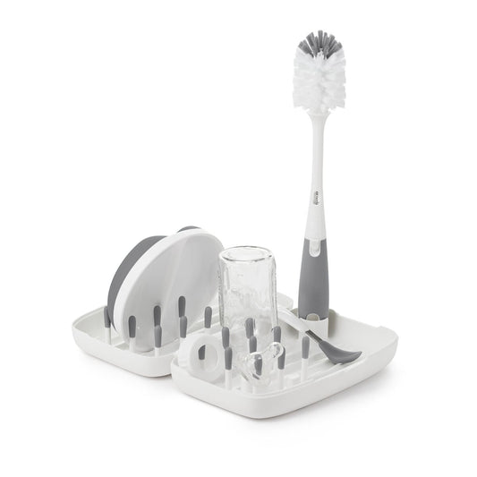 on-the-go-drying-rack-with-bottle-brush-a8 62146300_dryingrack_2.jpg