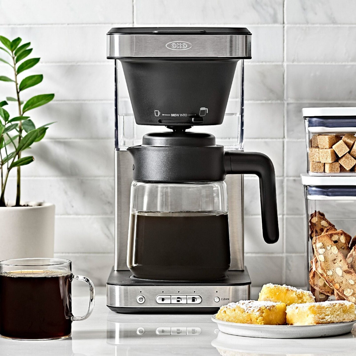 8-cup-coffee-maker-with-podless-single-serve-function-and-glass-carafe-i7 brew_8722000_8-cup-glass-coffee-maker-podless_pdp_01.jpeg
