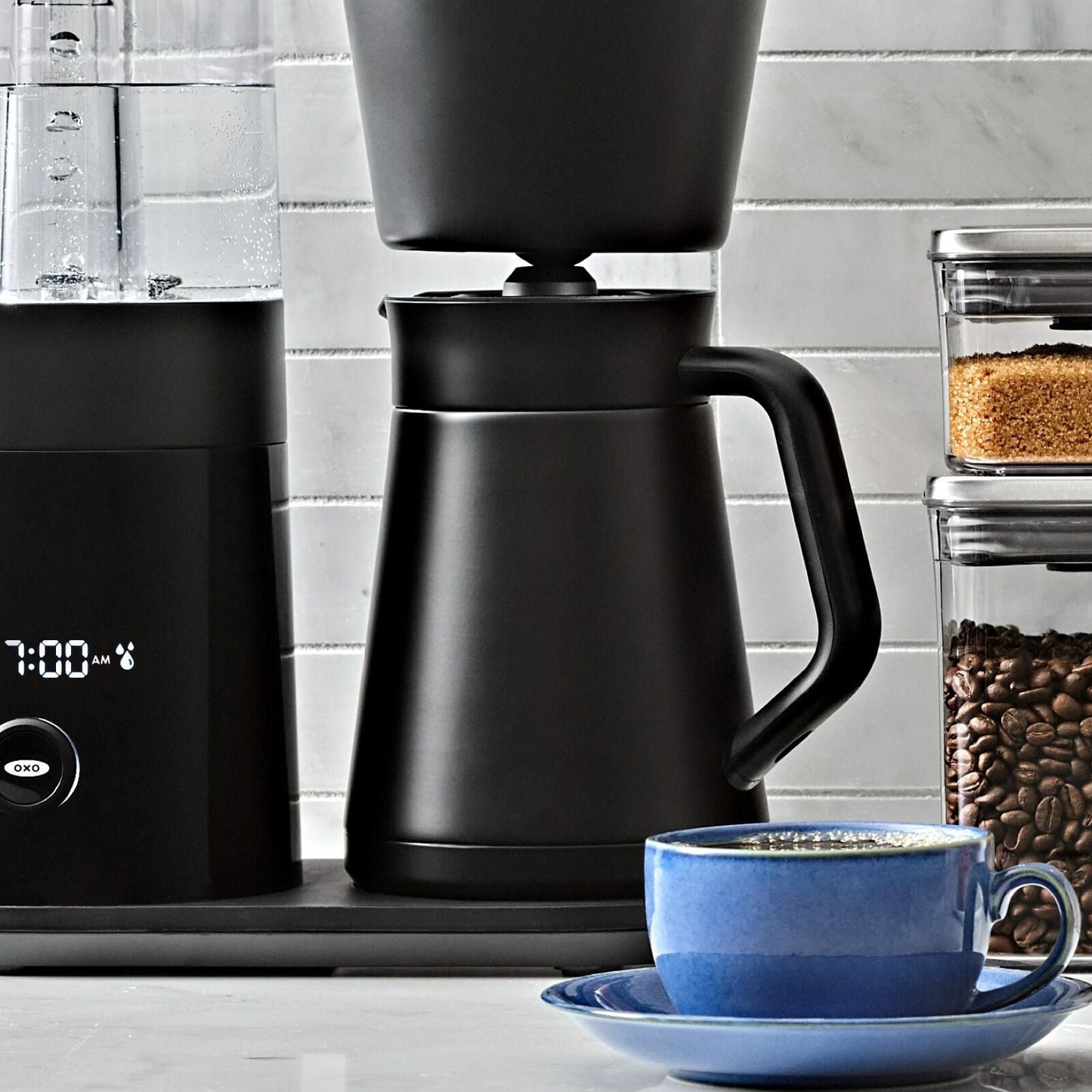 replacement-carafe-for-9-cup-coffee-maker-matte-black-z7 brew_8725100_9-cup-coffee-maker-black-carafe_pdp_03_1_.jpeg