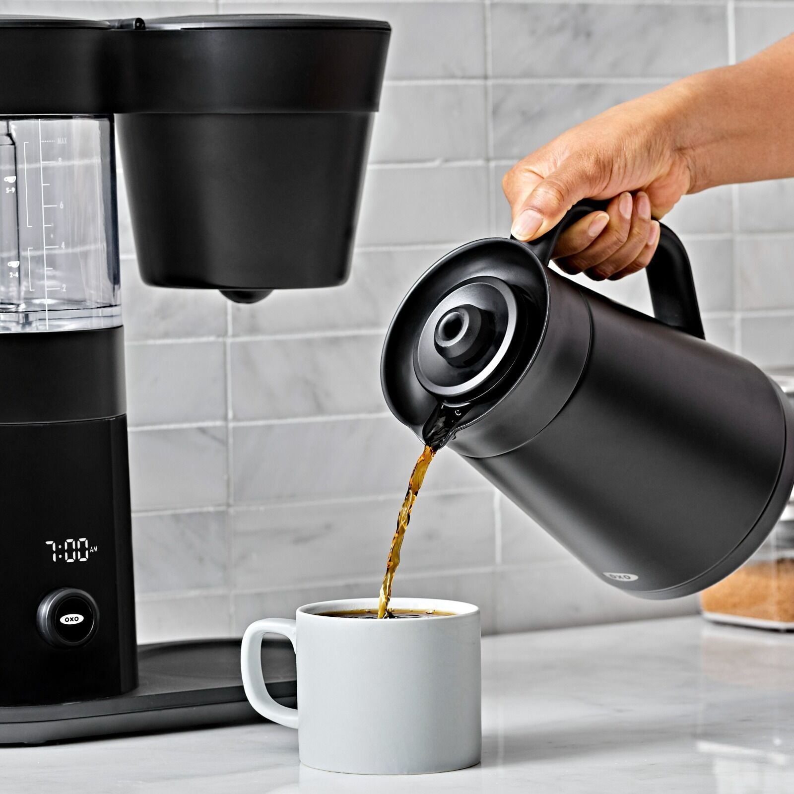9-cup-coffee-maker-matte-black-l0 brew_9-cup-coffee-maker-black_pdp_07.jpeg