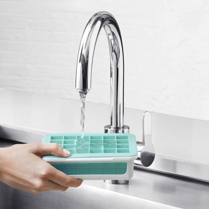 covered-silicone-ice-cube-tray-cocktail-cubes-z8 covered_silicone_ice_cube_tray-cocktail_cubes_11154300_9.jpg