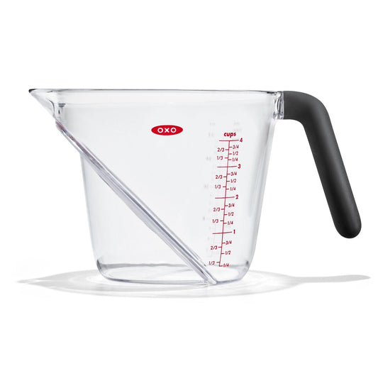 4-cup-angled-measuring-cup-k4 gg_1050030v6_4cupangledmeasuringcup_pdp_01.jpg