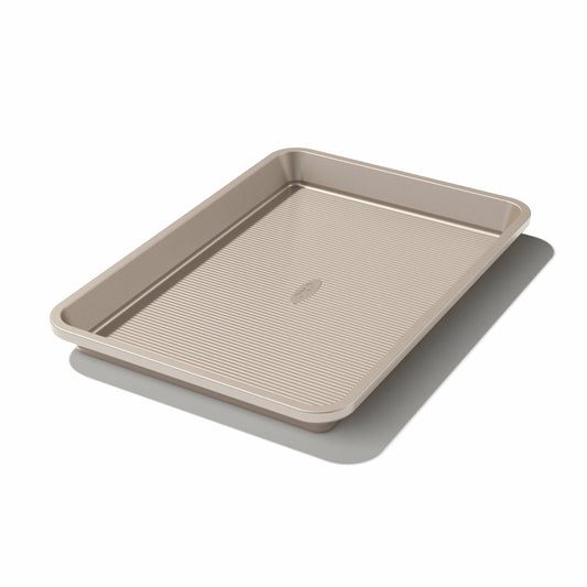 non-stick-pro-quarter-sheet-jelly-roll-pan-9-x-13-b8 gg_11165000v1_201216_01_1_.jpg