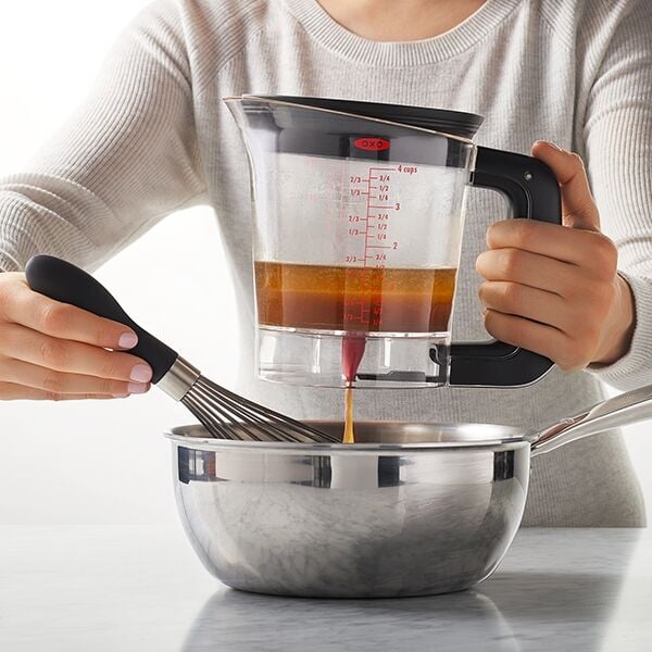 oxo-good-grips-good-gravy-fat-separator-4-cup-z2 gg_11198900_4.jpg