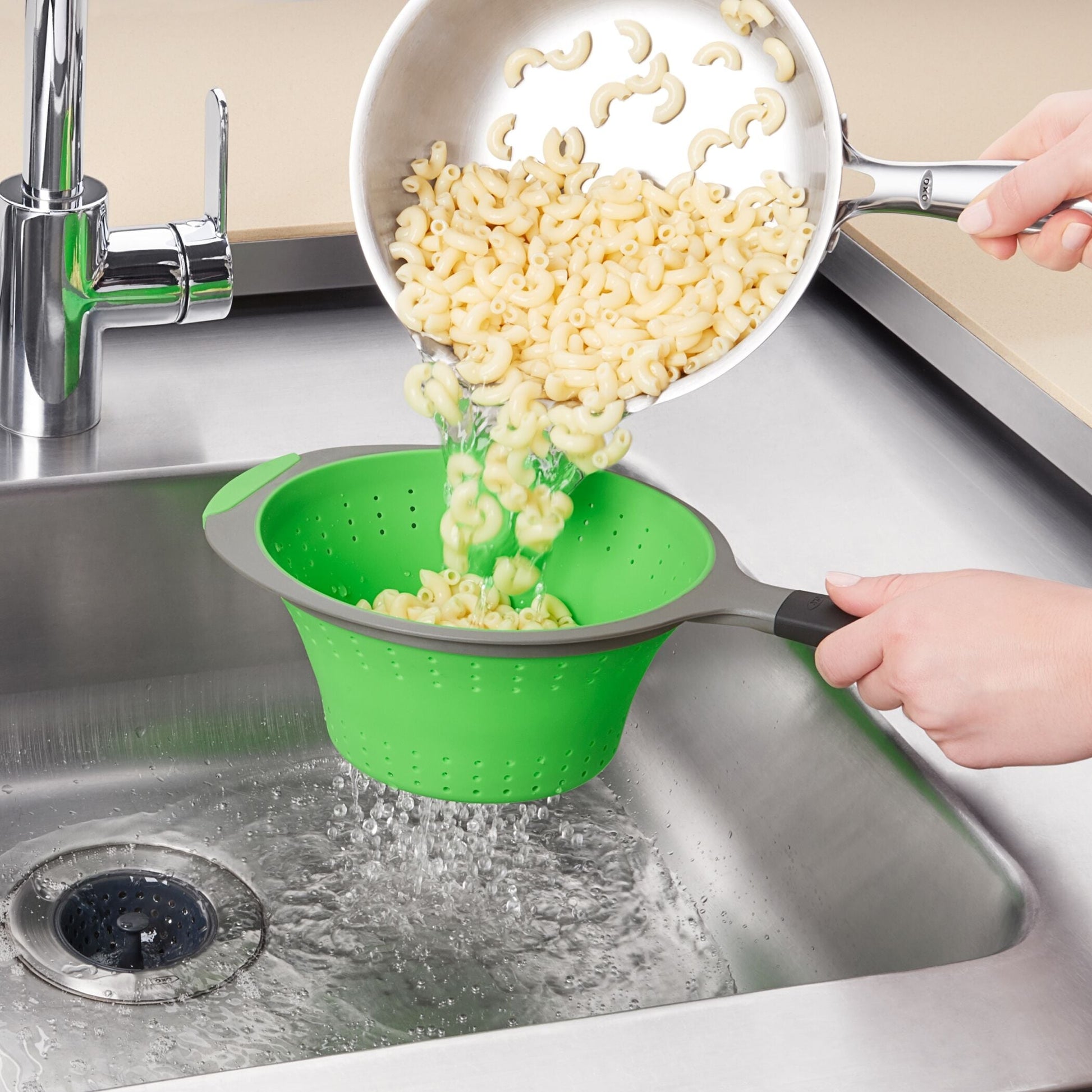 silicone-collapsible-strainer-2-0-qt-r4 gg_11208300_4.jpg