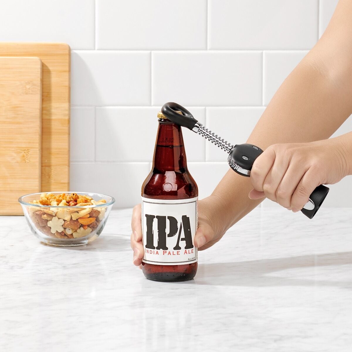 oxo-good-grips-winged-corkscrew-with-bottle-opener-c8 gg_11245400_4.jpg