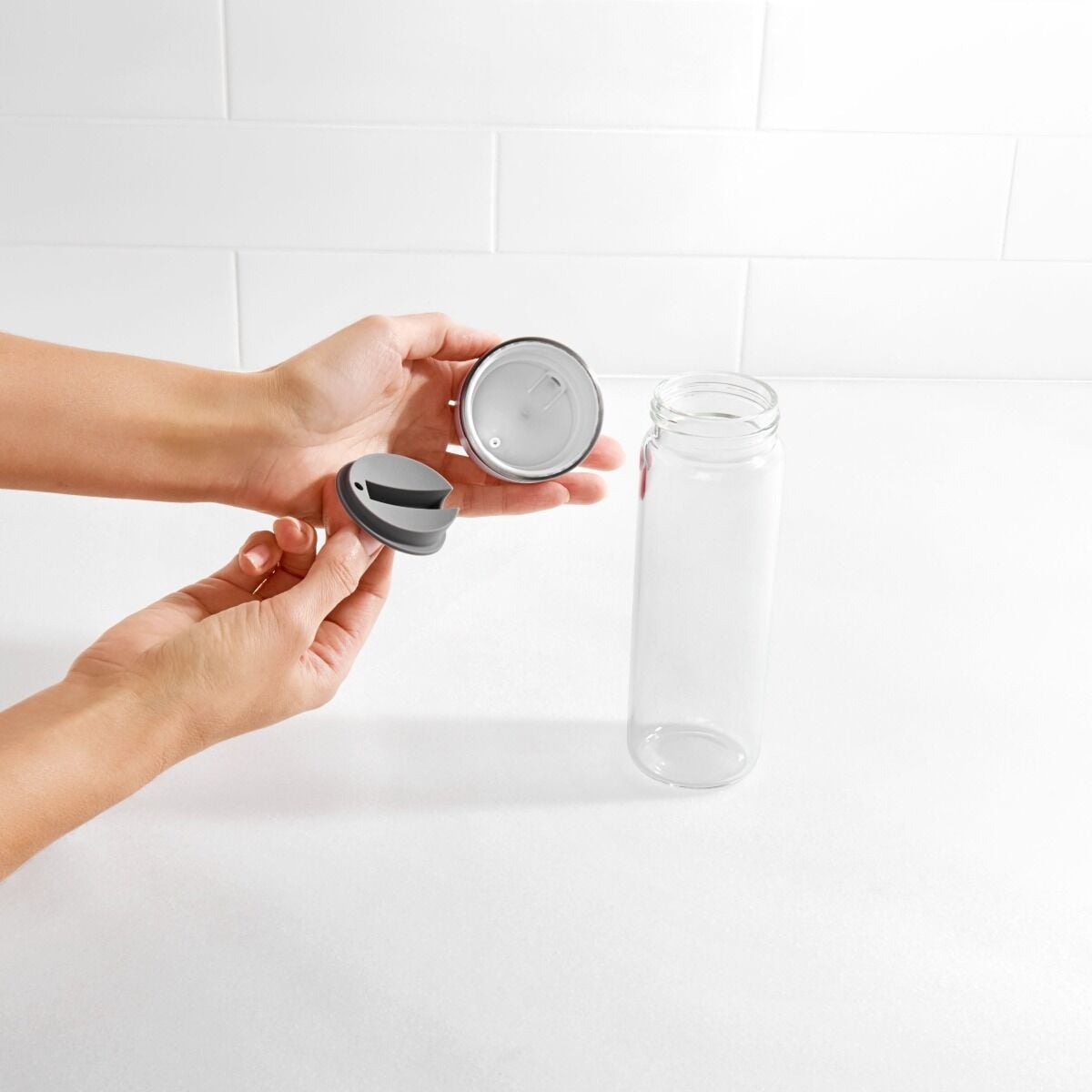 precision-pour-glass-dispenser-12-oz-b3 gg_11247900_4b.jpg