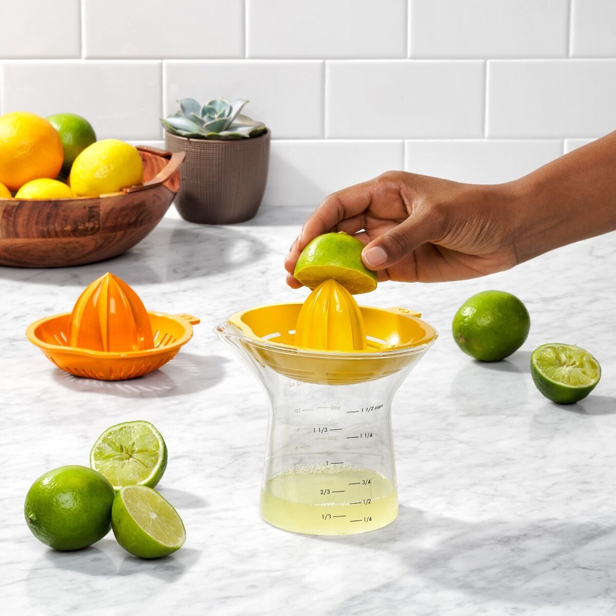 2-in-1-citrus-juicer-m9 gg_11263400_4d_1.jpg