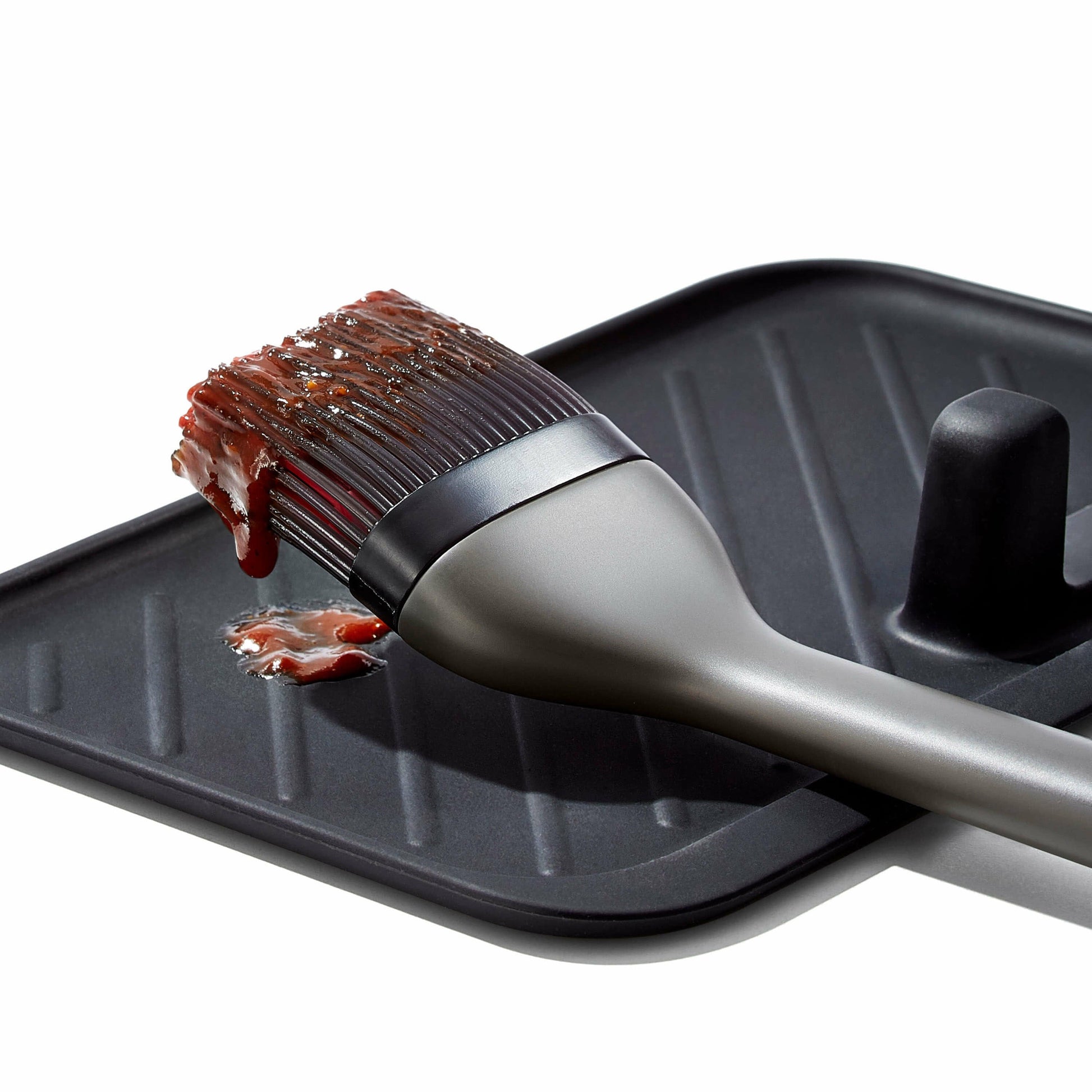 grilling-basting-brush-f9 gg_11309300_050620_4_rgb_1_.jpg