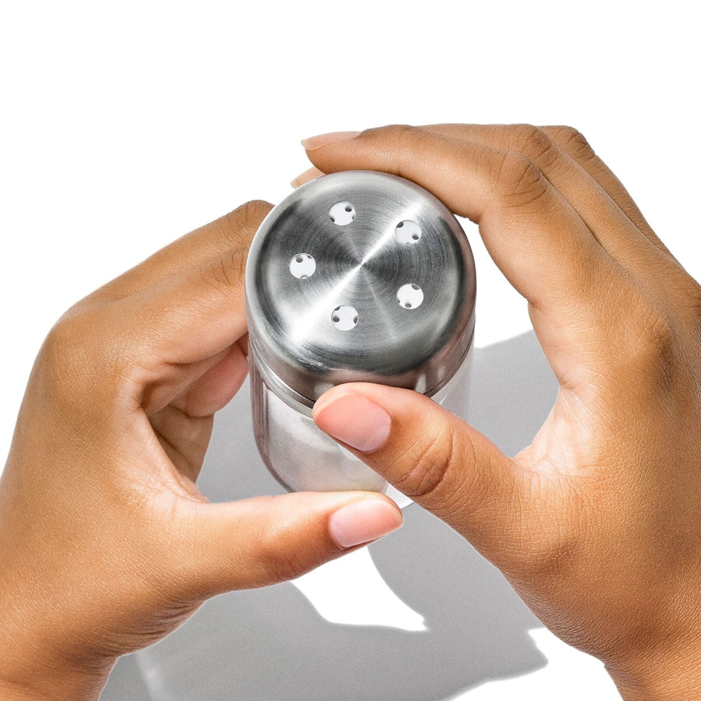 glass-adjustable-shaker-set-k6 gg_11312600_adjustablesaltandpeppershakers_pdp_04.jpeg