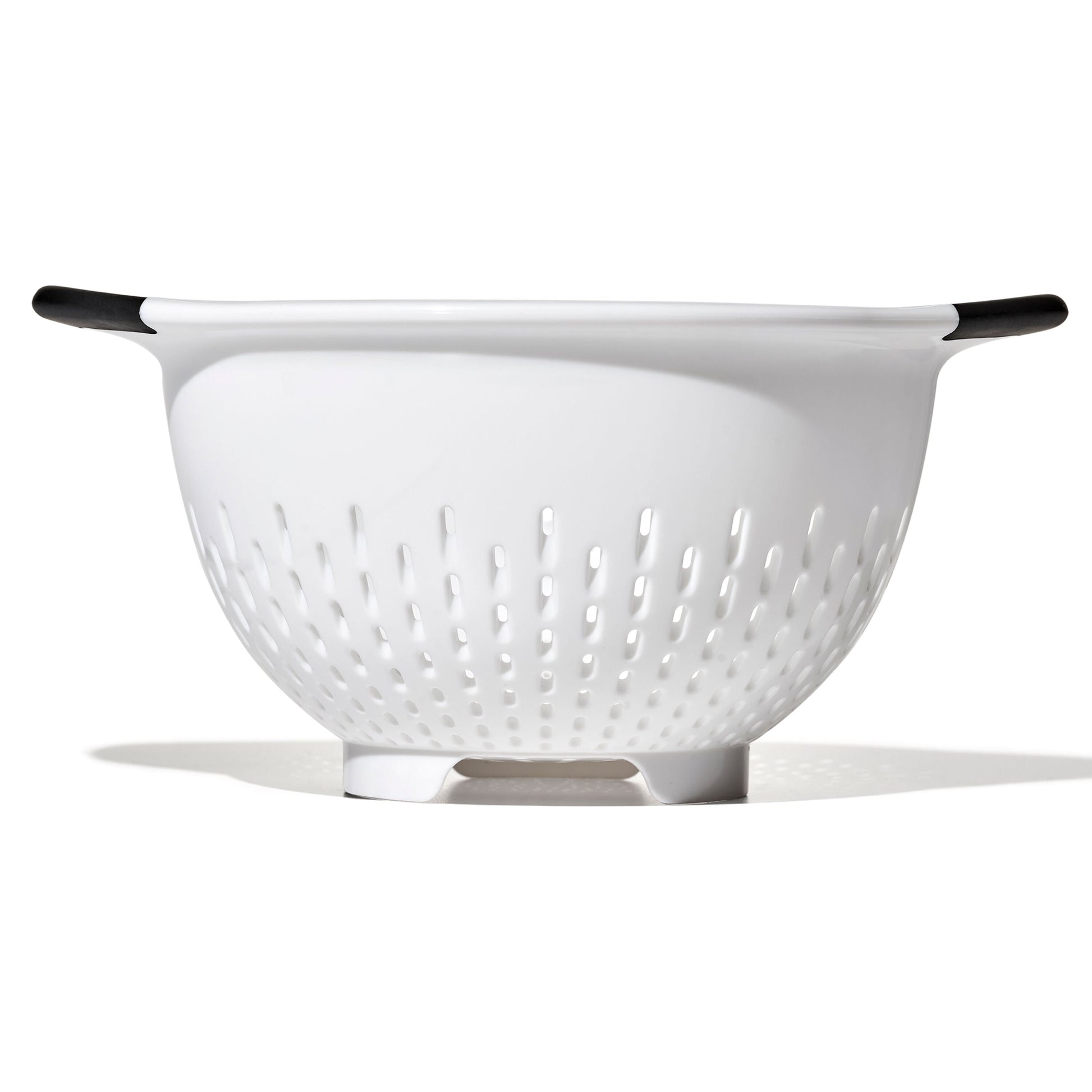 plastic-colander-i3 gg_11331000_plasticcolander3qt_pdp_03.jpg