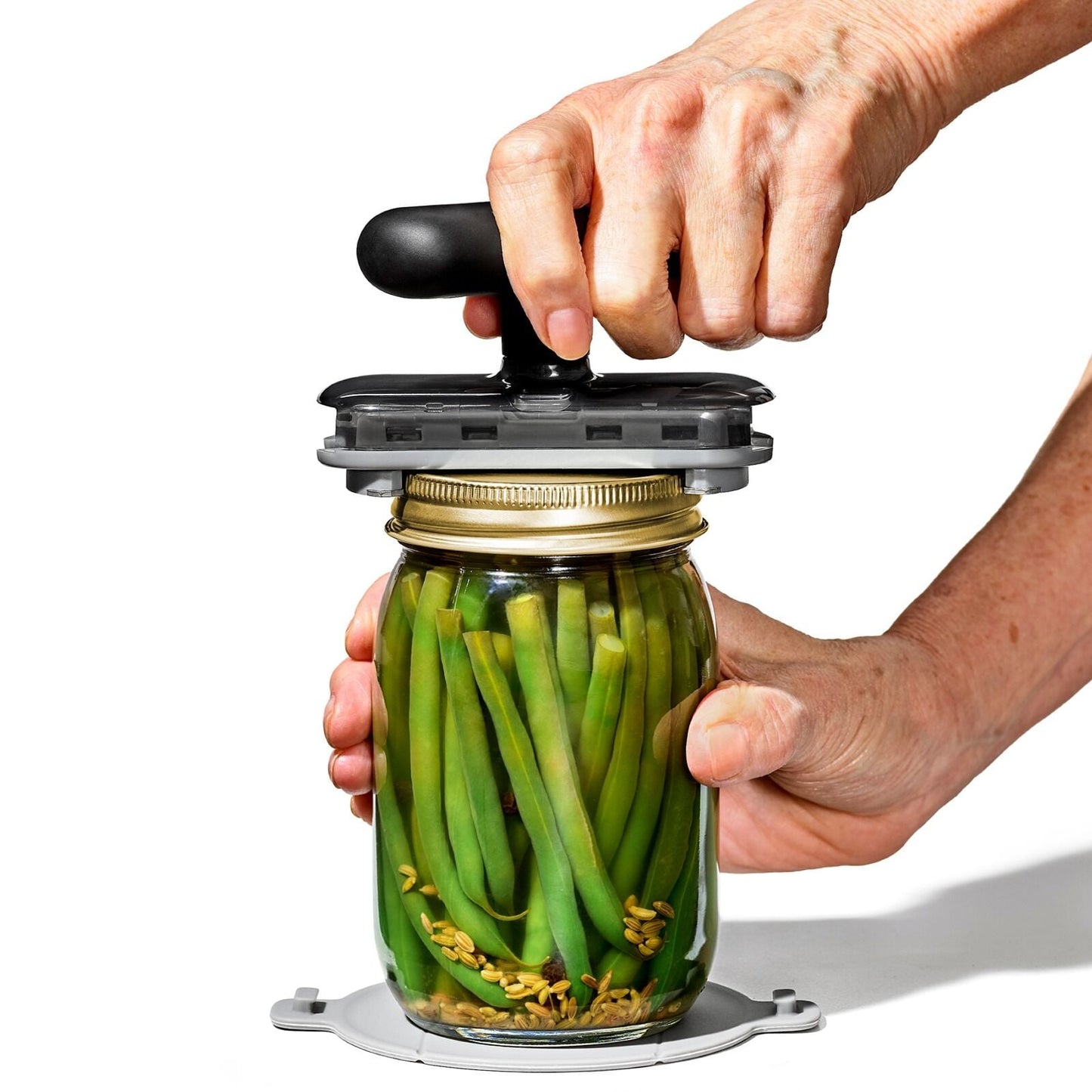 twisting-jar-opener-with-basepad-w2 gg_11332200_jaropenerwithbasepad_pdp_02_1.jpg