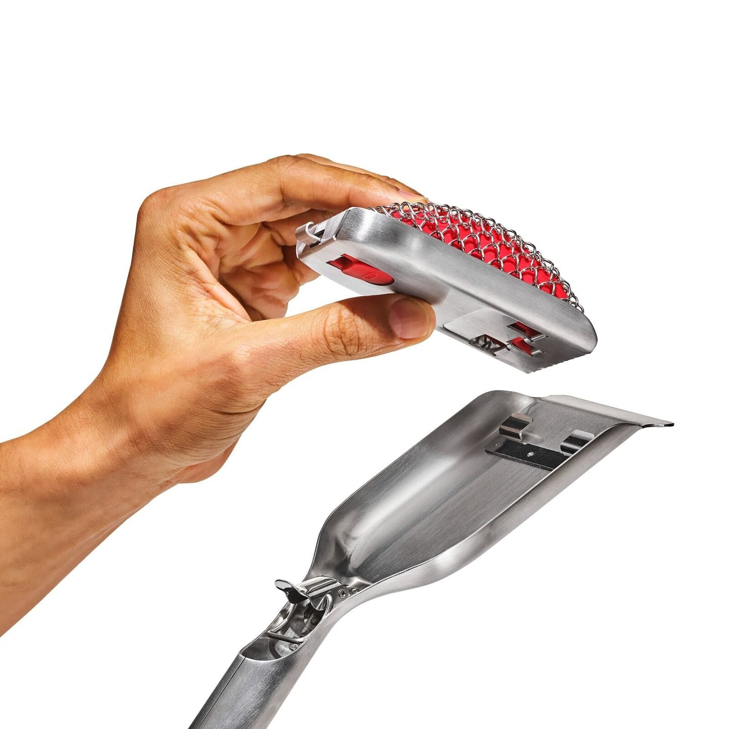 coiled-grill-brush-with-replaceable-head-q1 gg_11356300_coiledgrillbrush_04_p.jpg