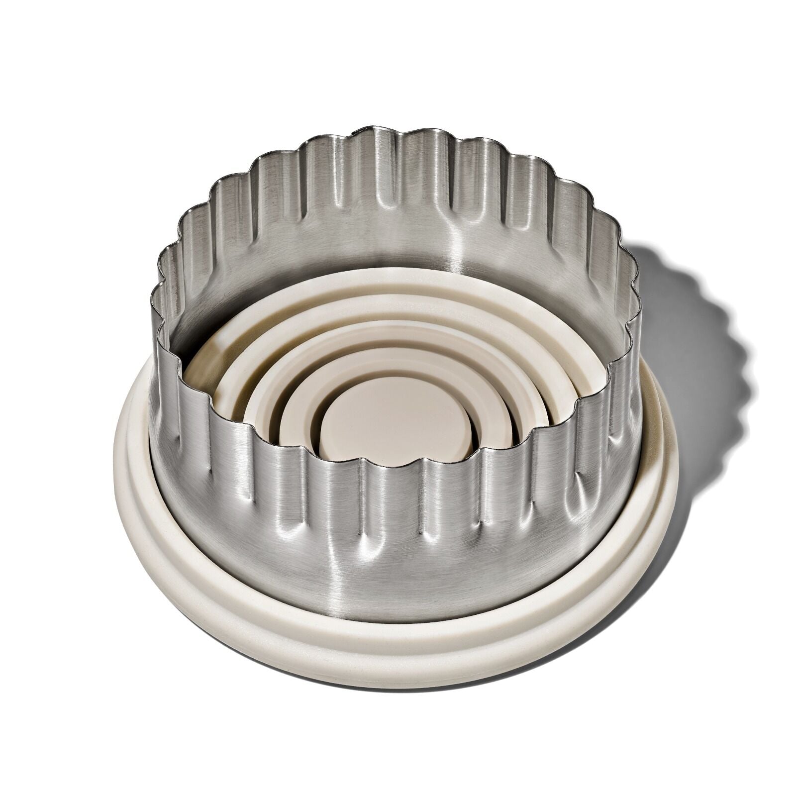 double-sided-cookie-and-biscuit-cutter-d8 gg_11360600_cookiecutterset_pdp_05.jpg