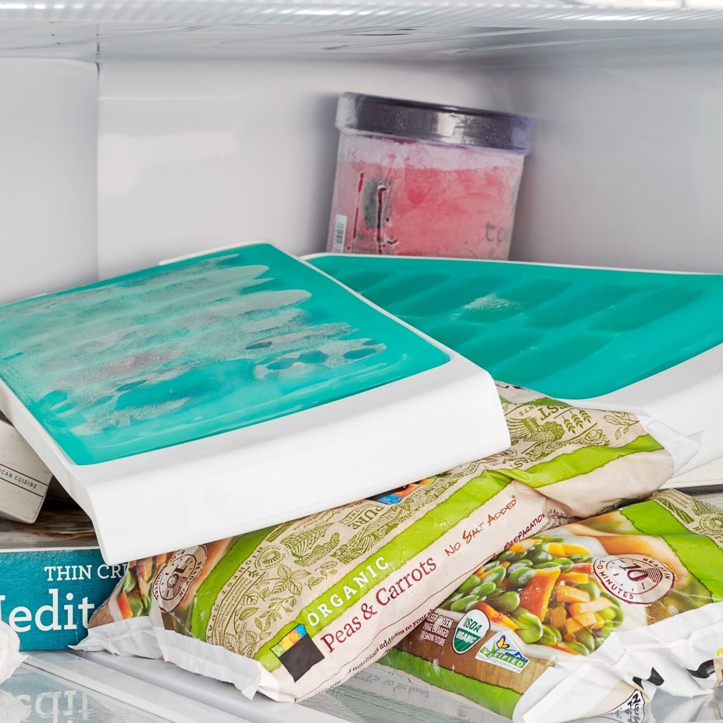 no-spill-ice-cube-tray-2-pack-f5 gg_11362000_nospillicecubetray2pk_pdp_02.jpg