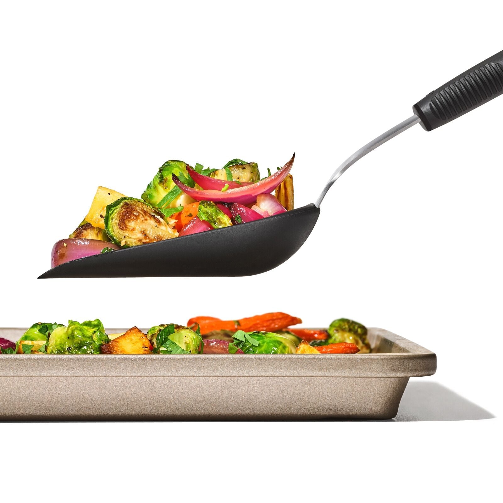 sheet-pan-scoop-y8 gg_11375300_sheetpanscoop_pdp_02.jpg