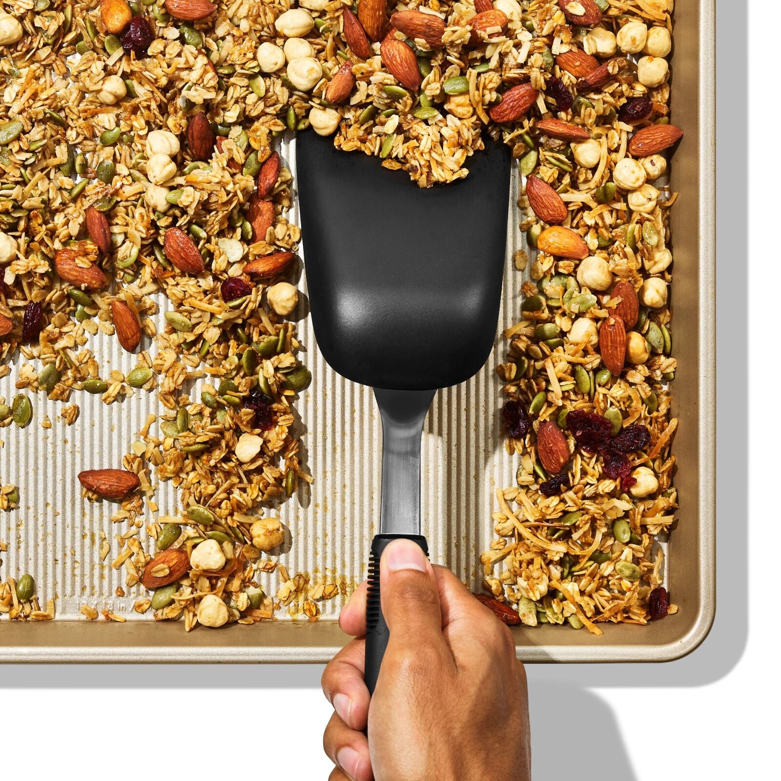 sheet-pan-scoop-y8 gg_11375300_sheetpanscoop_pdp_04.jpg