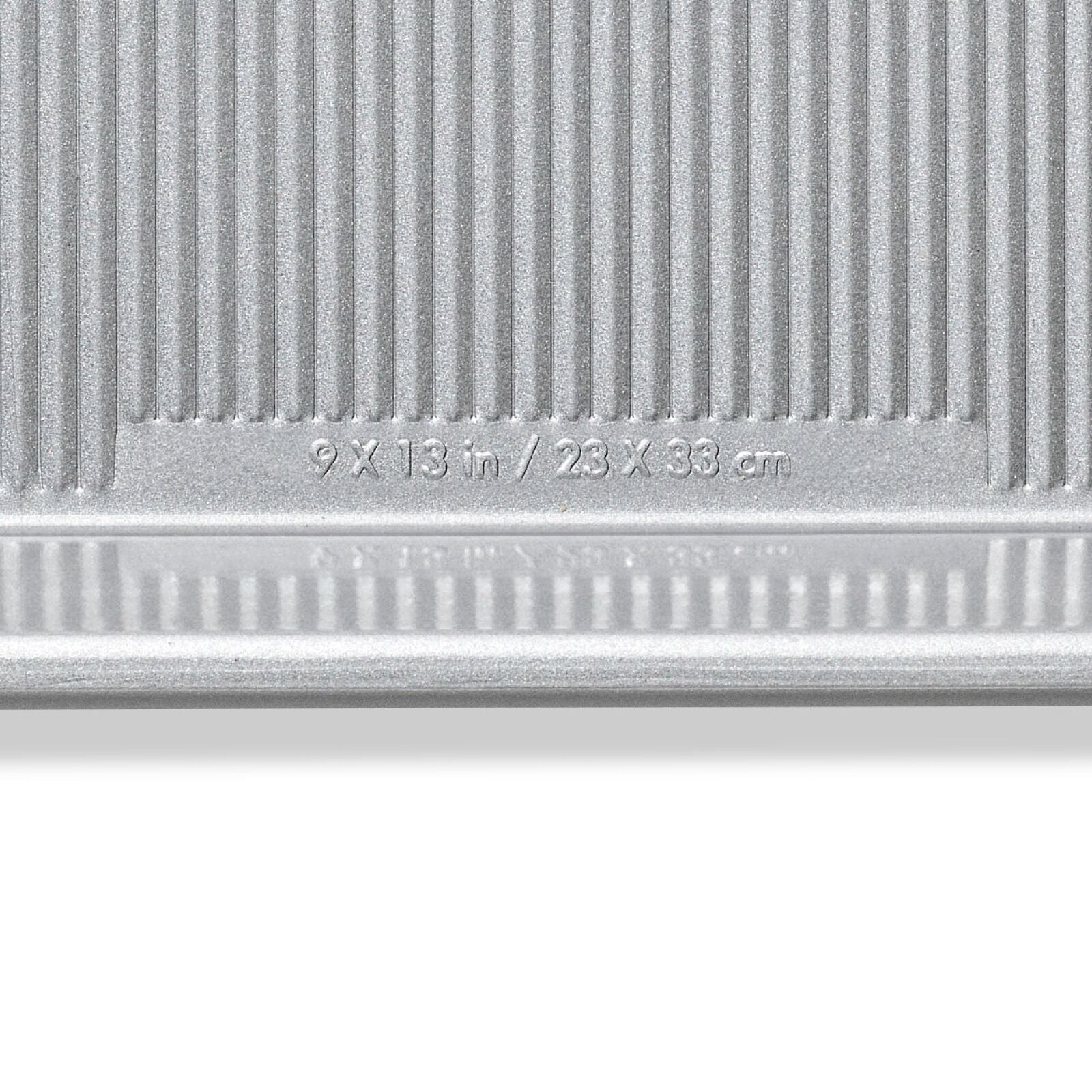 non-stick-pro-clear-coated-jelly-roll-pan-w7 gg_11435000_jelly-roll-pan_pdp_05.jpeg
