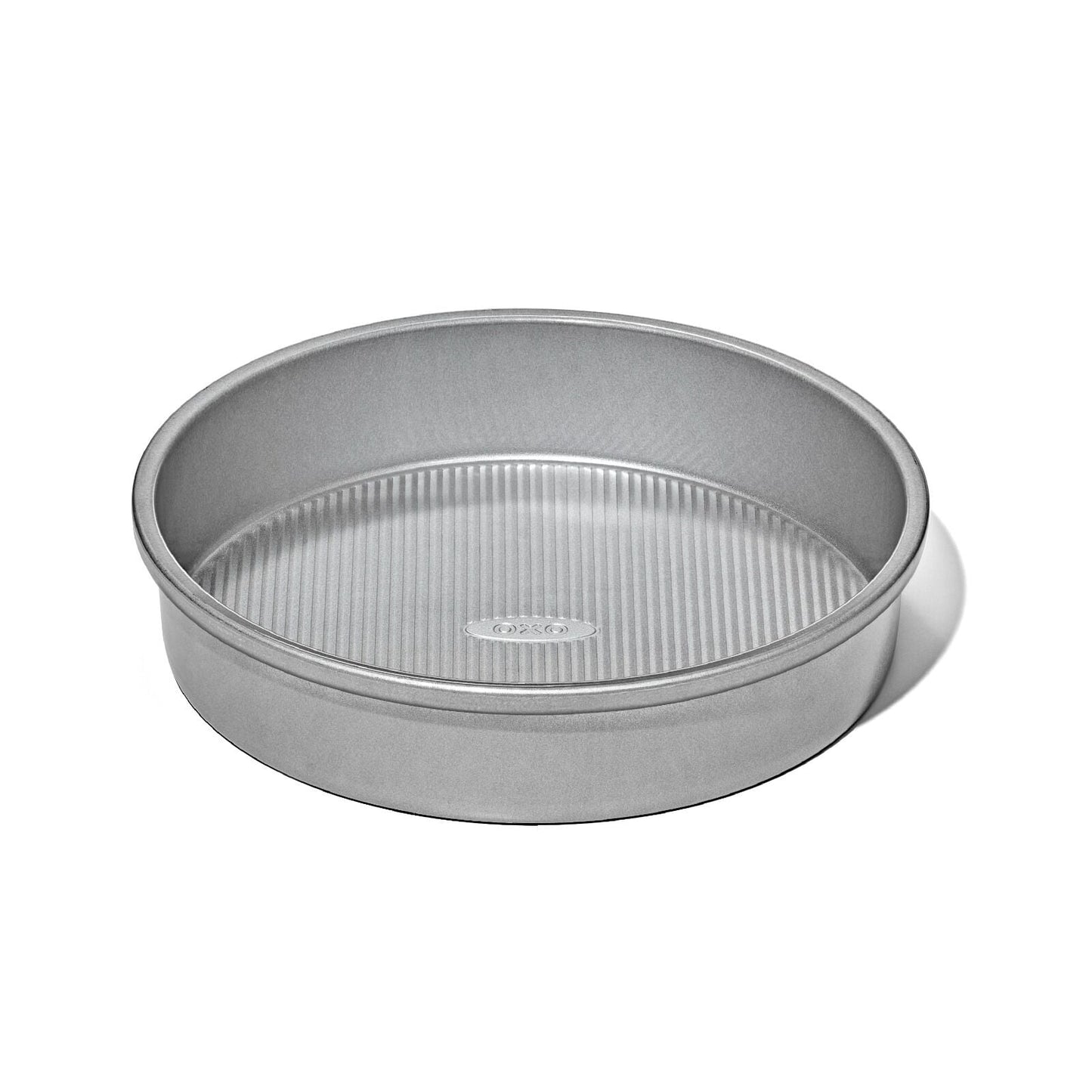 non-stick-pro-clear-coated-9in-round-cake-pan-d7 gg_11435100_9in-round-cake-pan_apdp_00_main.jpeg