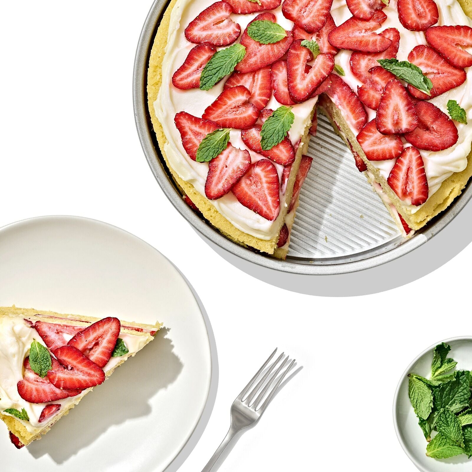 non-stick-pro-clear-coated-9in-round-cake-pan-d7 gg_11435100_9in-round-cake-pan_pdp_01.jpeg