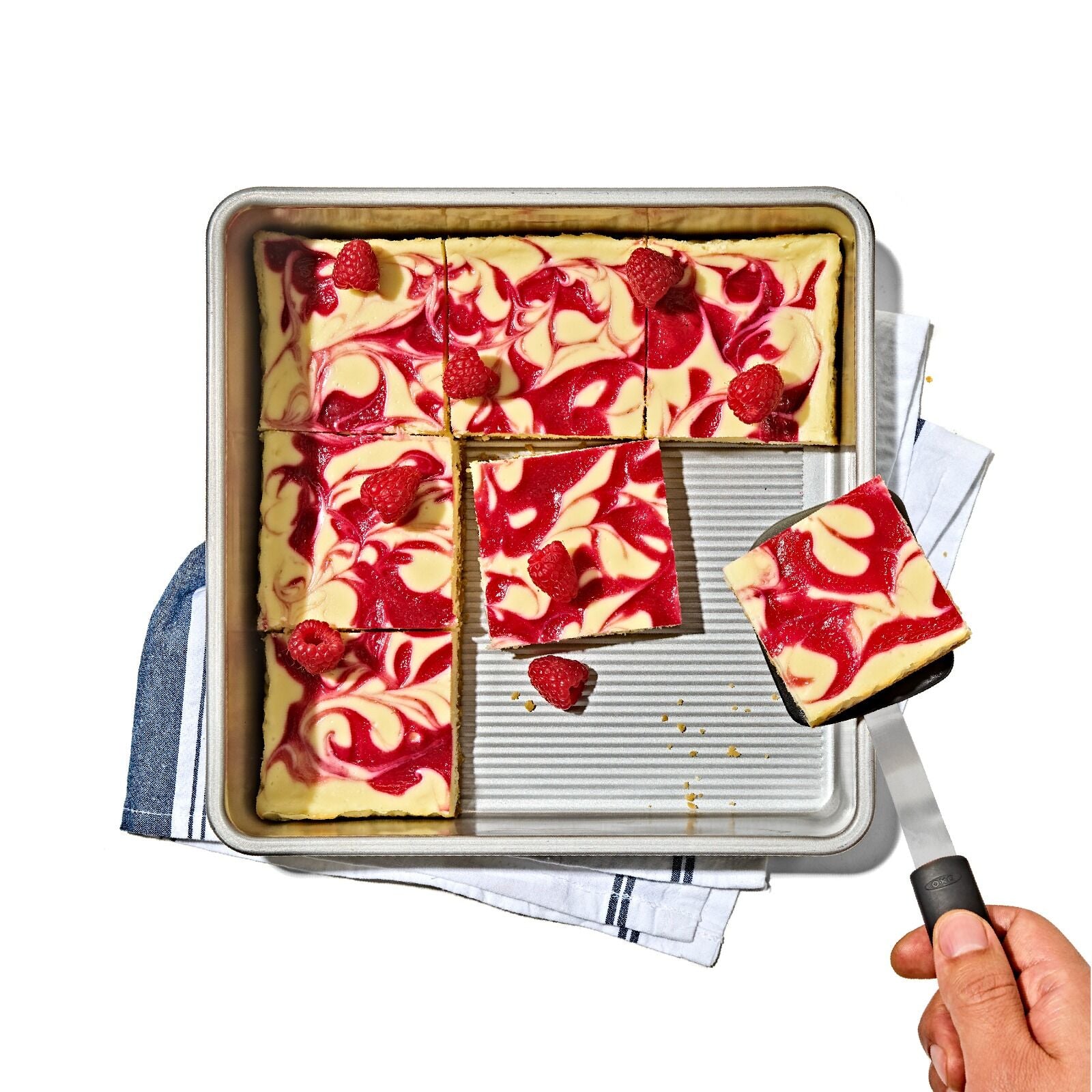nonstick-pro-clear-coated-9in-square-cake-pan-j9 gg_11435200_9in-square-cake-pan_pdp_02.jpeg