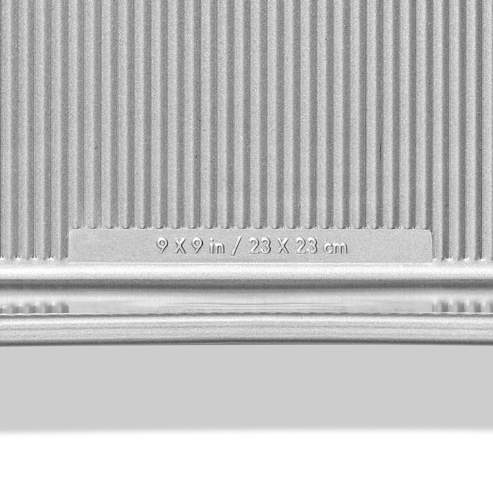 nonstick-pro-clear-coated-9in-square-cake-pan-j9 gg_11435200_9in-square-cake-pan_pdp_06.jpeg