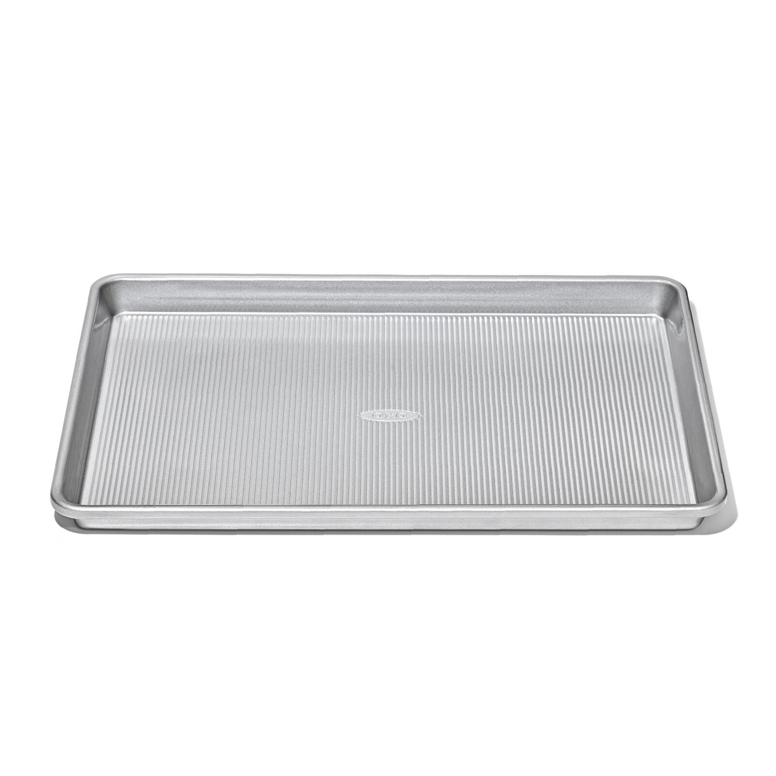 non-stick-pro-clear-coated-half-sheet-pan-l0 gg_11435300_half-sheet-pan_apdp_00_main.jpeg