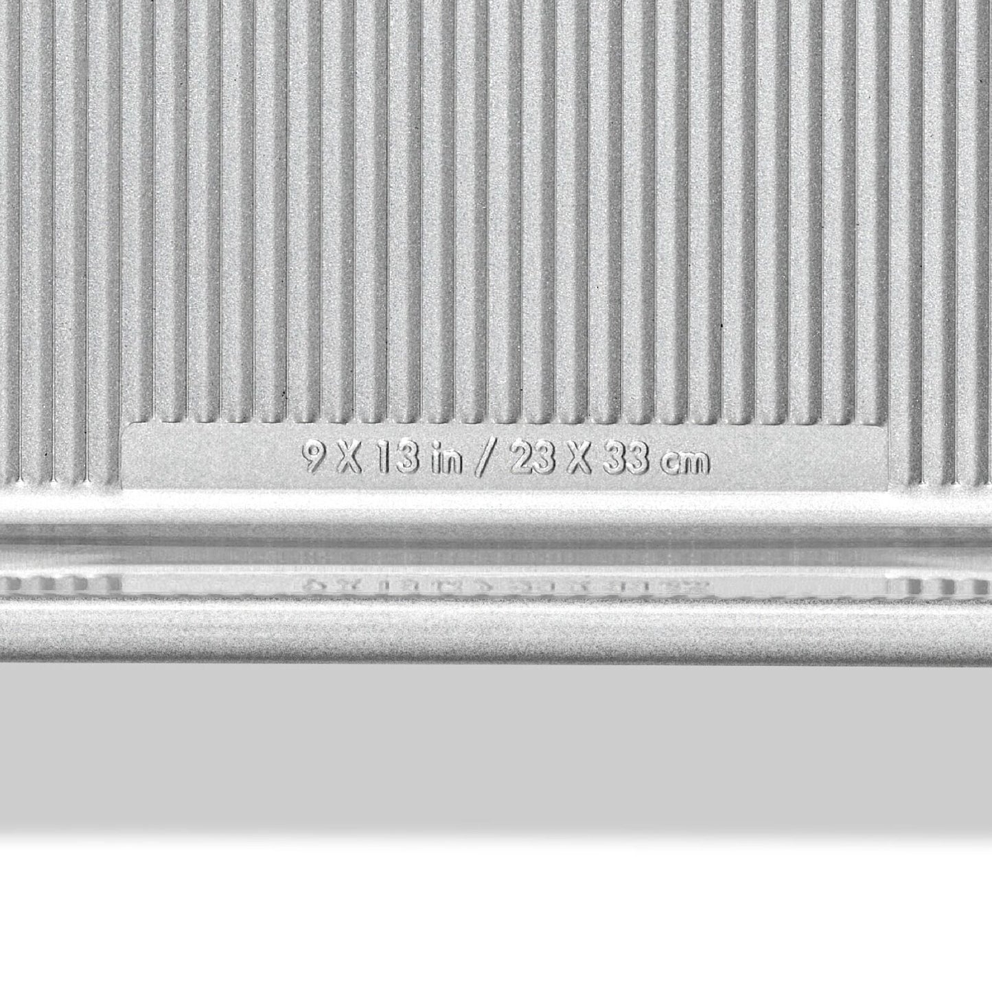non-stick-pro-clear-coated-9inx13in-cake-pan-n8 gg_11435500_9x13-cake-pan_pdp_06.jpeg