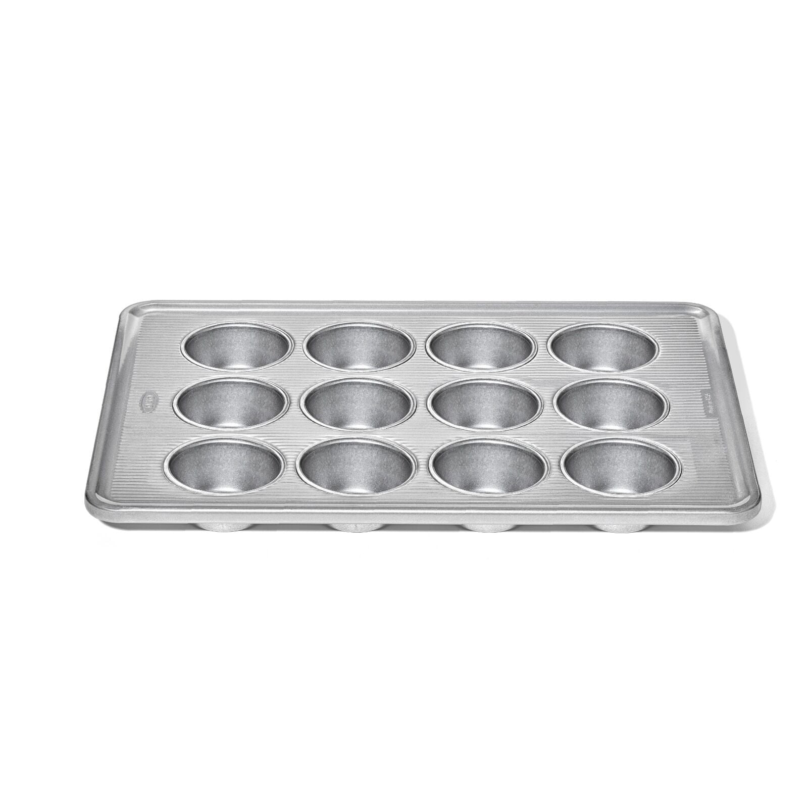 non-stick-pro-clear-coated-12-cup-muffin-pan-a6 gg_11435600_12-cup-muffin-pan_apdp_00_main.jpeg