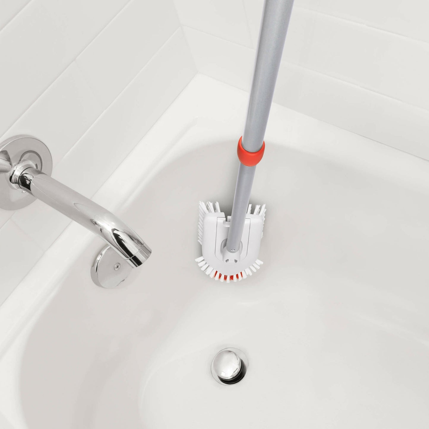 extendable-tub-and-tile-brush-u5 gg_12166000_8_1_.jpg