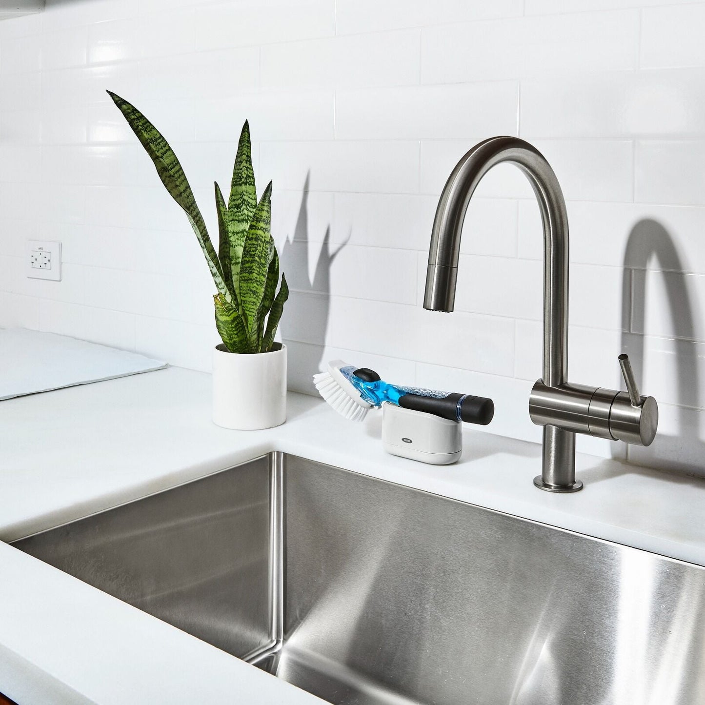 soap-dispensing-dish-brush-storage-set-l2 gg_12361800_dishbrushstorageset_40_rgb.jpg