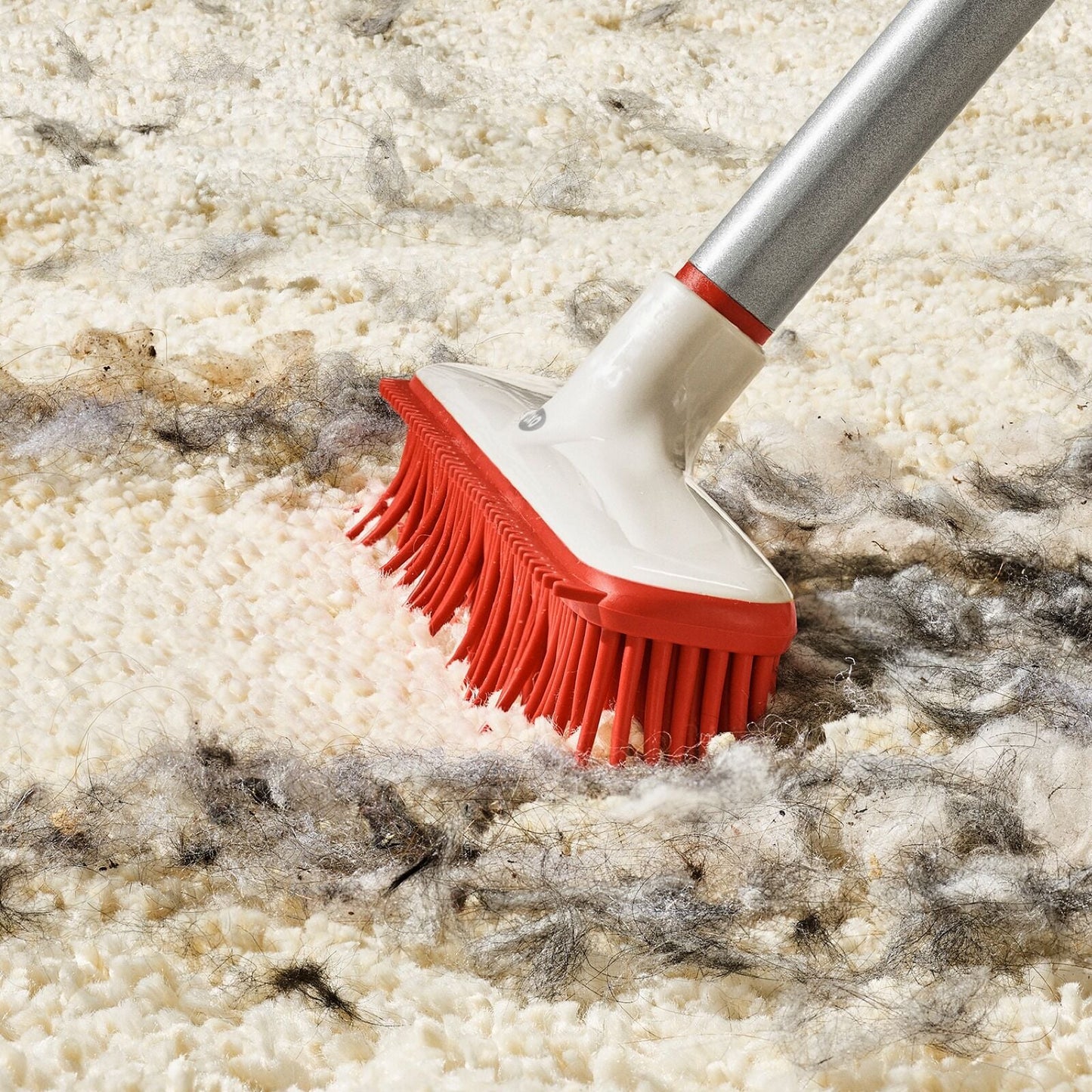 oxo-good-grips-fur-broom-r0 gg_12423000_fur-broom-compact_pdp_05.jpeg