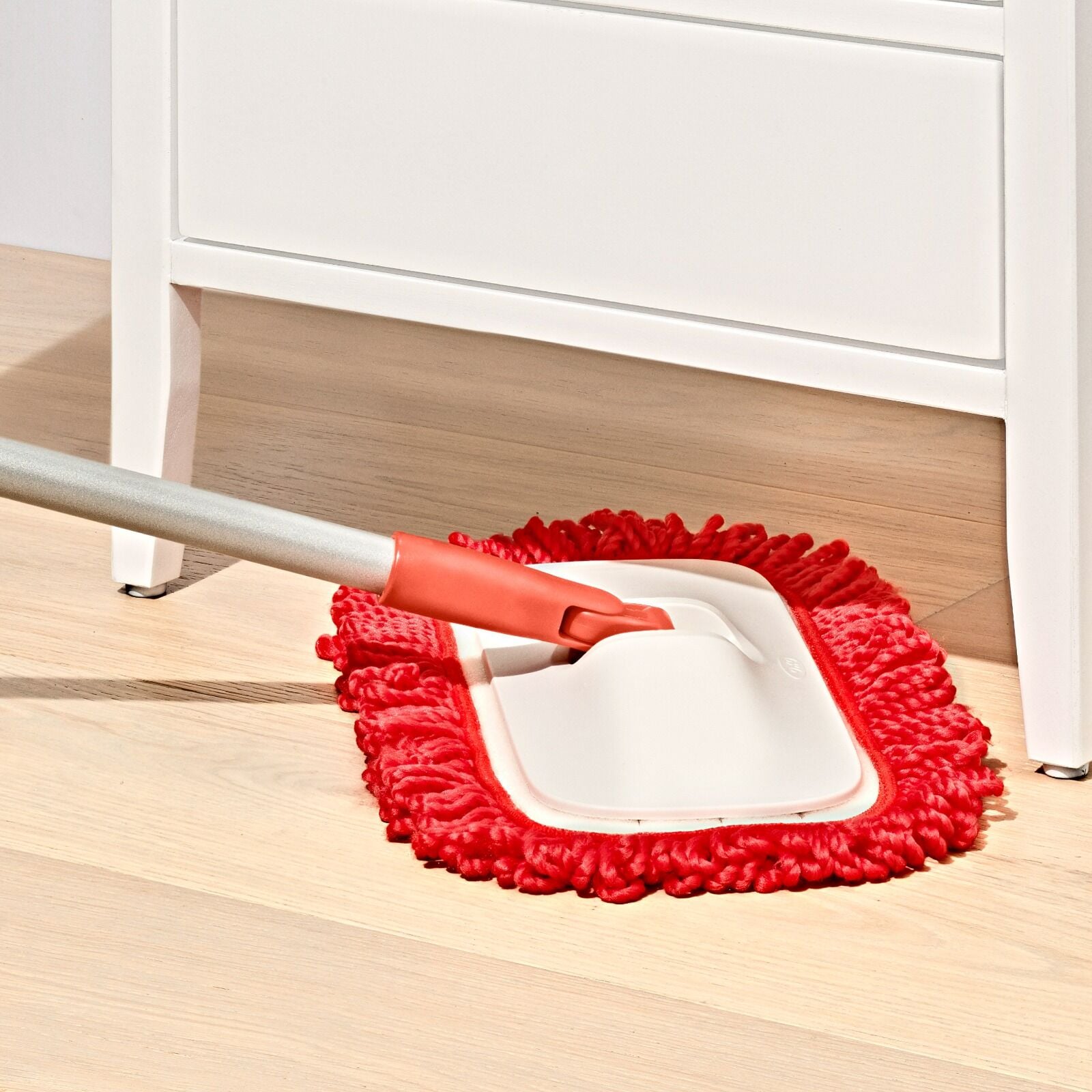 wet-and-dry-microfiber-mop-q0 gg_12423100_wet-dry-floor-mop_pdp_04.jpeg