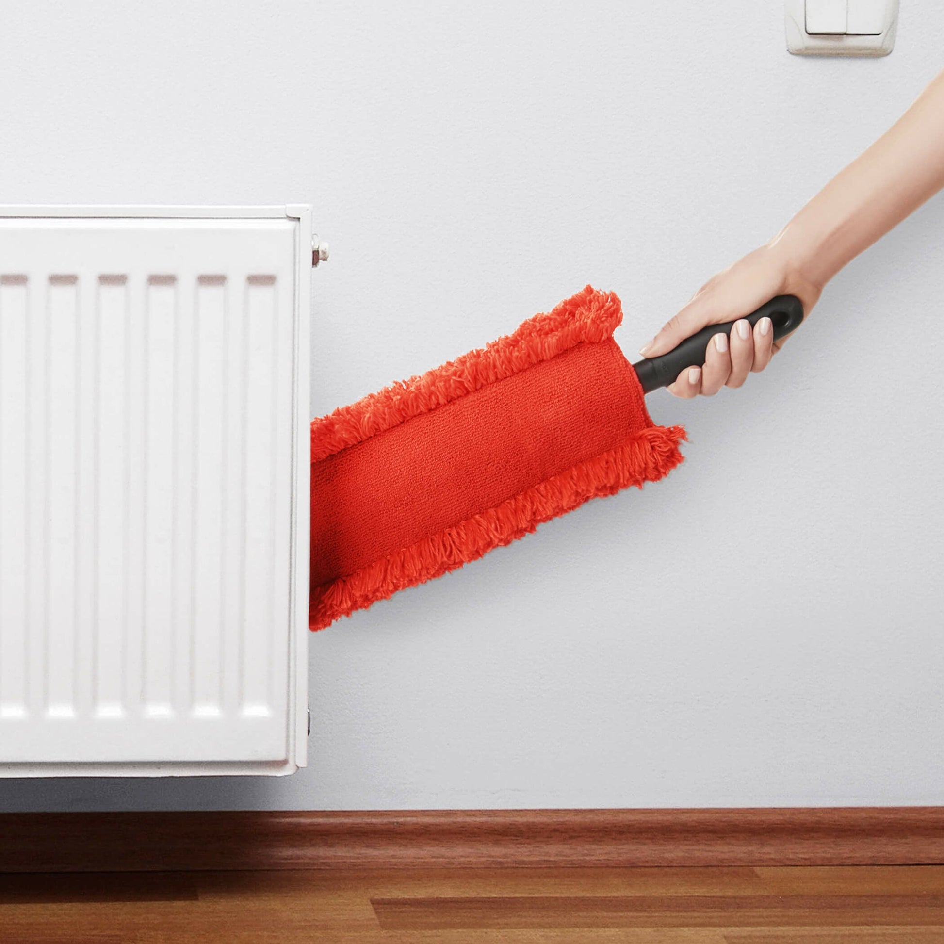 microfiber-under-appliance-duster-l9 gg_1245400_4d_1__1.jpg