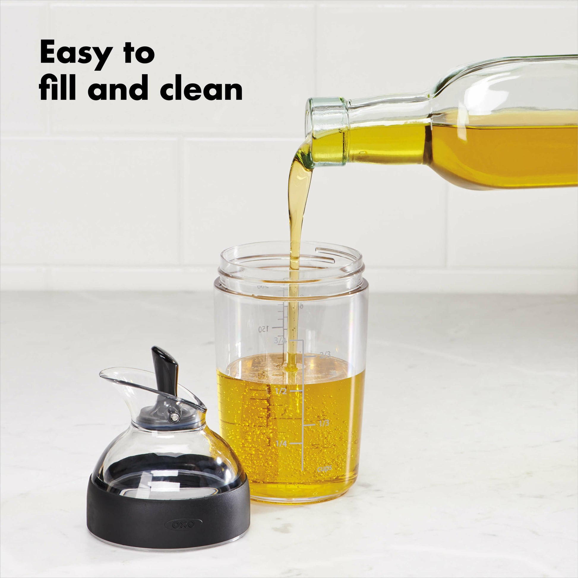 little-salad-dressing-shaker-e0 gg_1268980_8b_1_.jpg