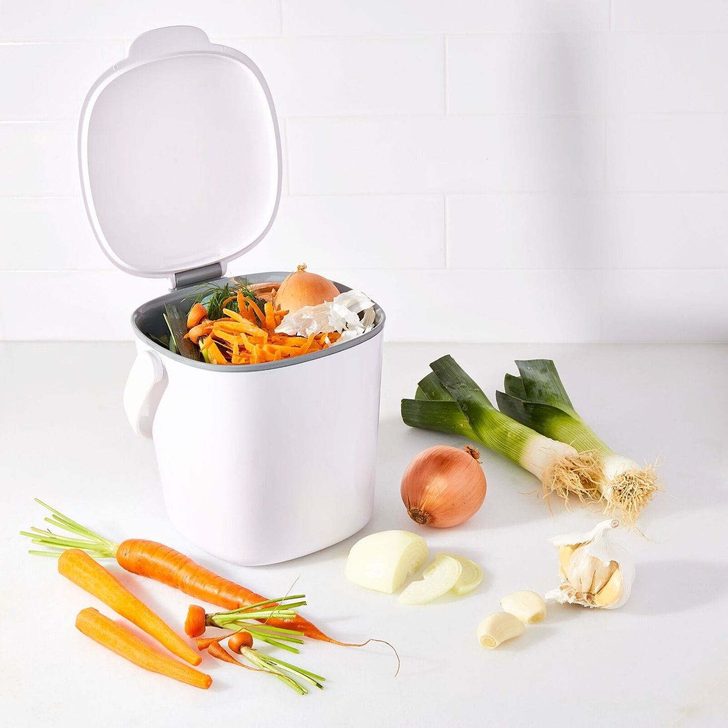 easy-clean-compost-bin-0-75-gal-p9 gg_13295800_9b_3.jpg