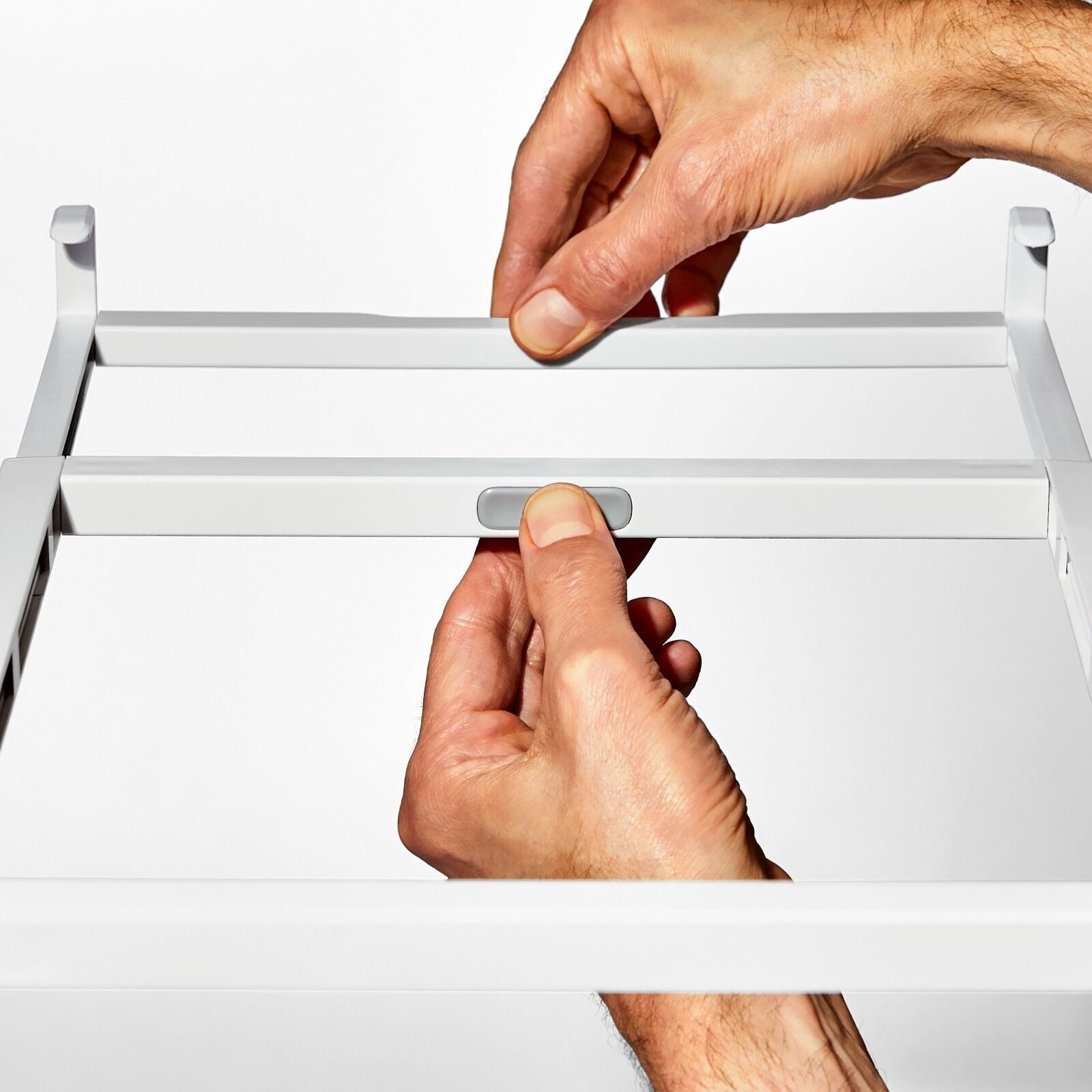refrigerator-undershelf-drawer-10-in-g6 gg_13346700_10inundershelfdrawer_pdp_07.jpg