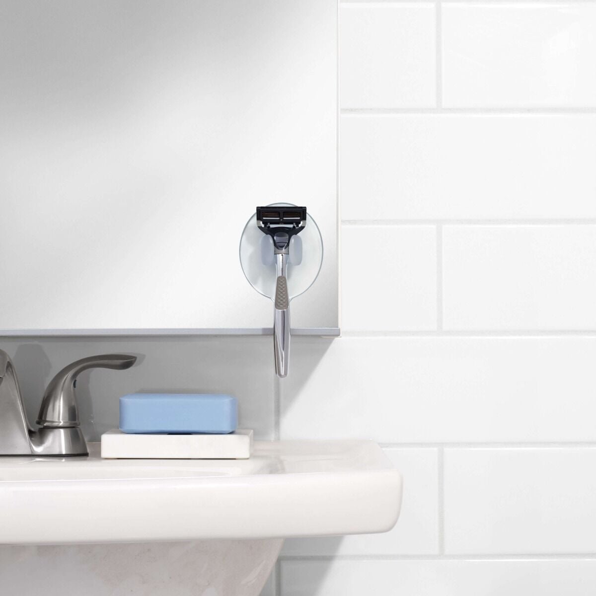 suction-razor-holder-t1 gg_1377400_9c_1_.jpg